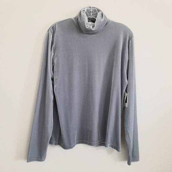 Valerie Stevens Tops - VTG NWT Valerie Stevens Grey Velvet Turtleneck Top